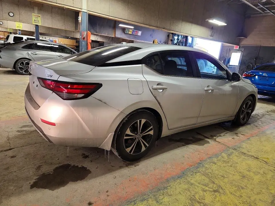 2022 NISSAN SENTRA SV  
