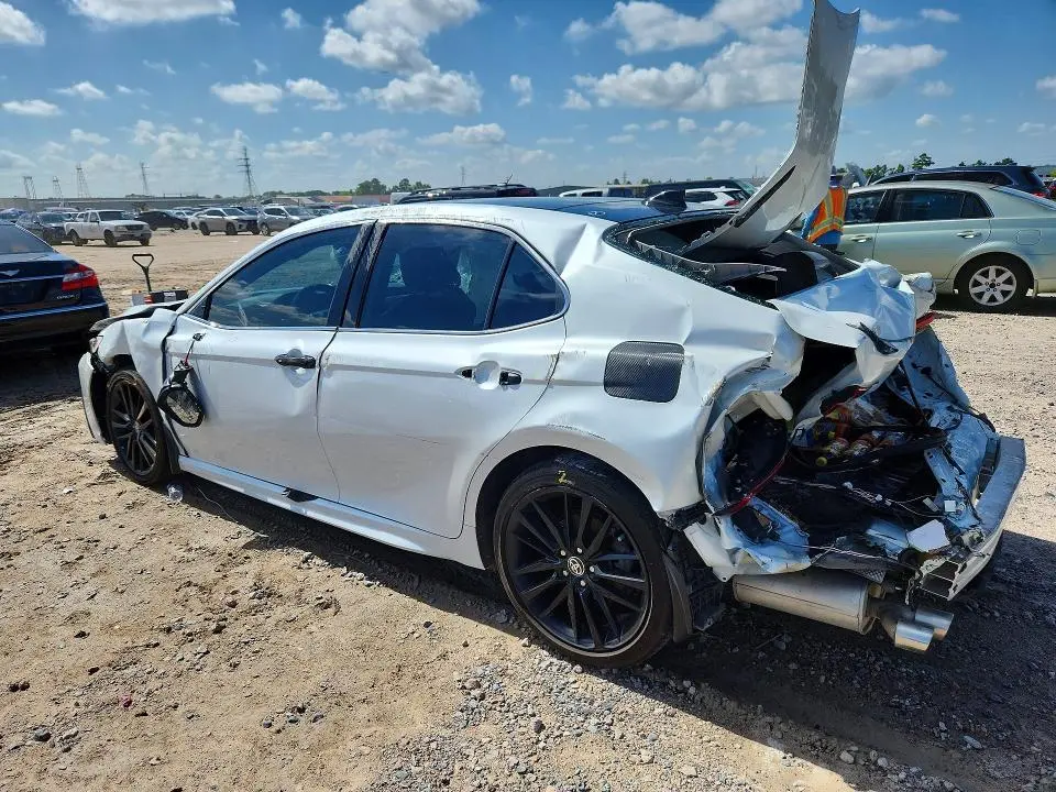2021 TOYOTA CAMRY XSE  