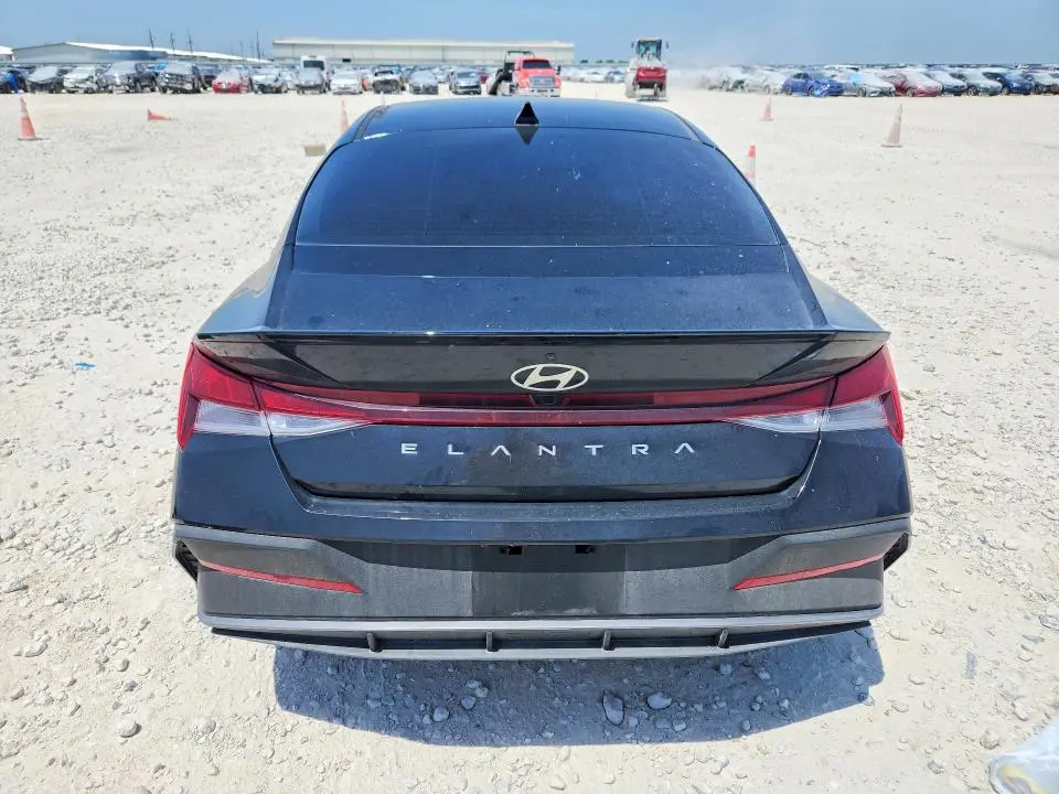 2026 HYUNDAI ELANTRA   