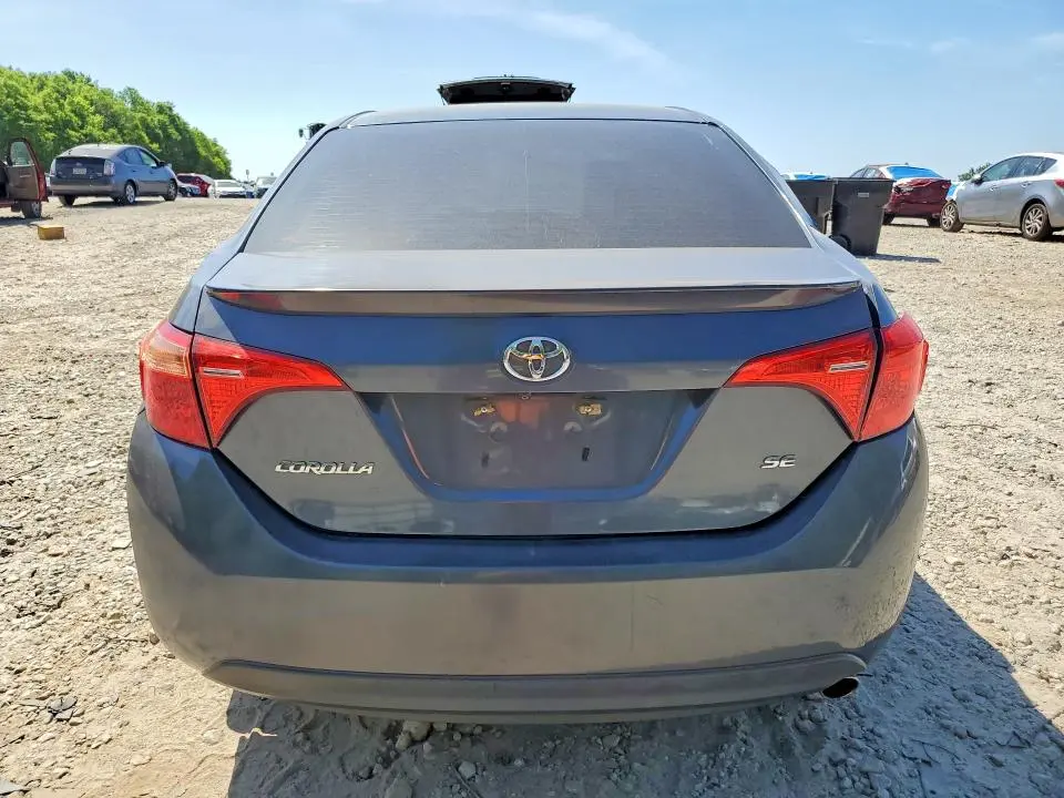 2017 TOYOTA COROLLA SE  