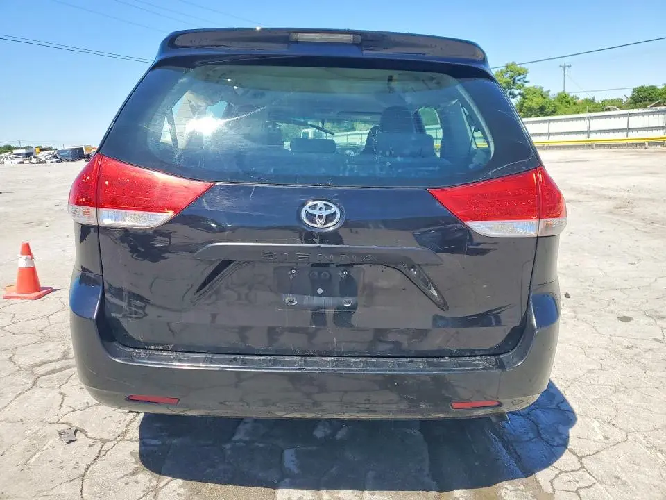 2014 TOYOTA SIENNA L 7-PASSENGER  