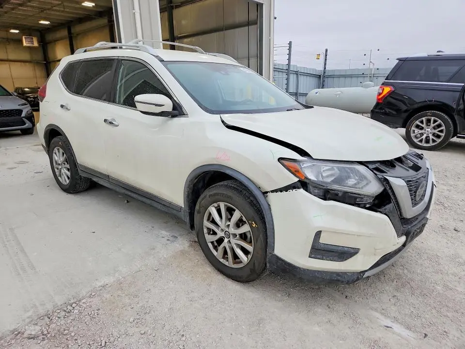 2020 NISSAN ROGUE SV  