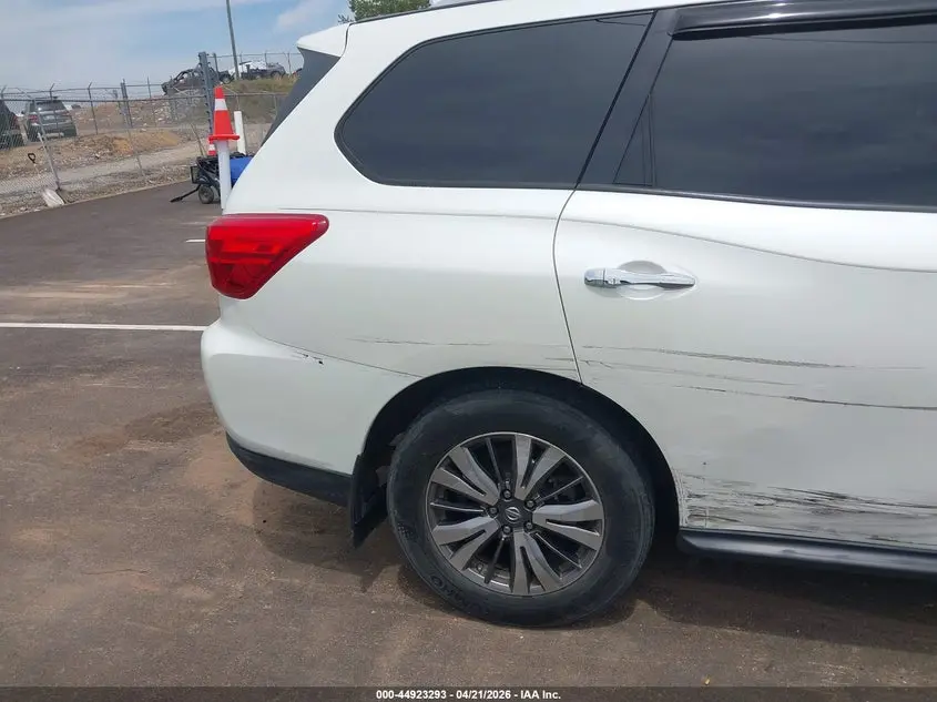 2019 NISSAN PATHFINDER SL