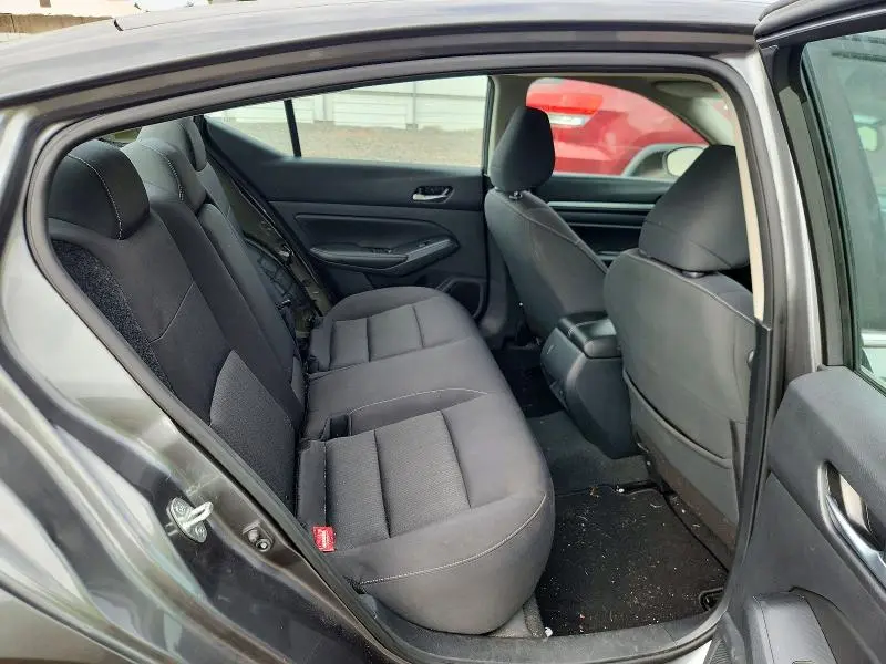 2022 NISSAN ALTIMA SV  