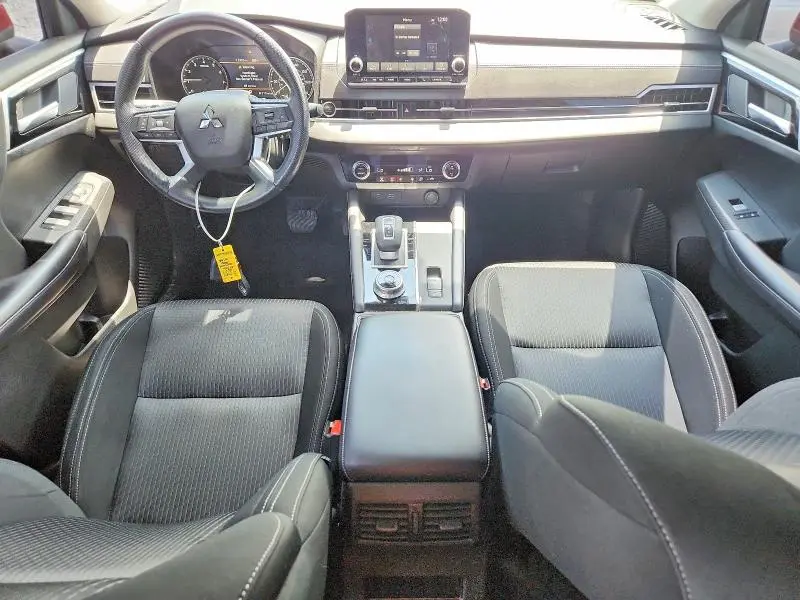 2024 MITSUBISHI OUTLANDER ES  