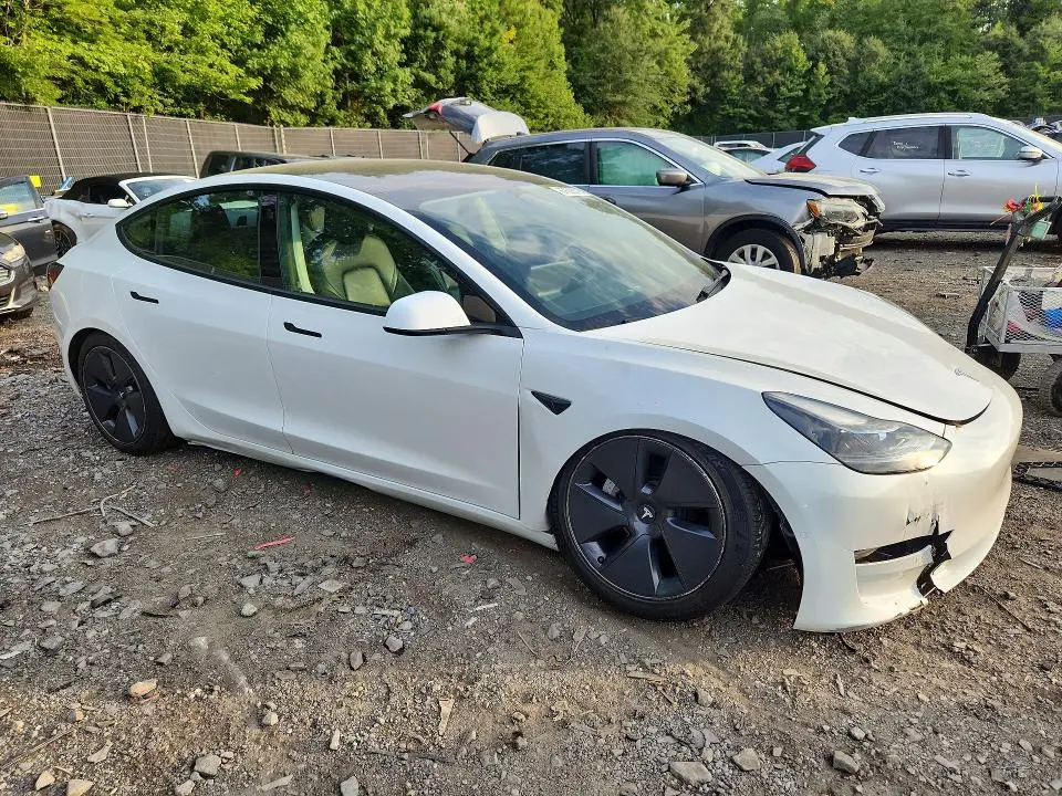 2021 TESLA MODEL 3   