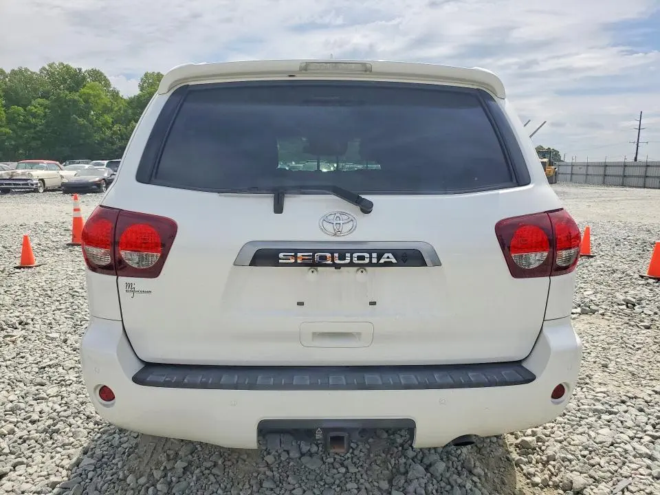 2020 TOYOTA SEQUOIA PLATINUM  