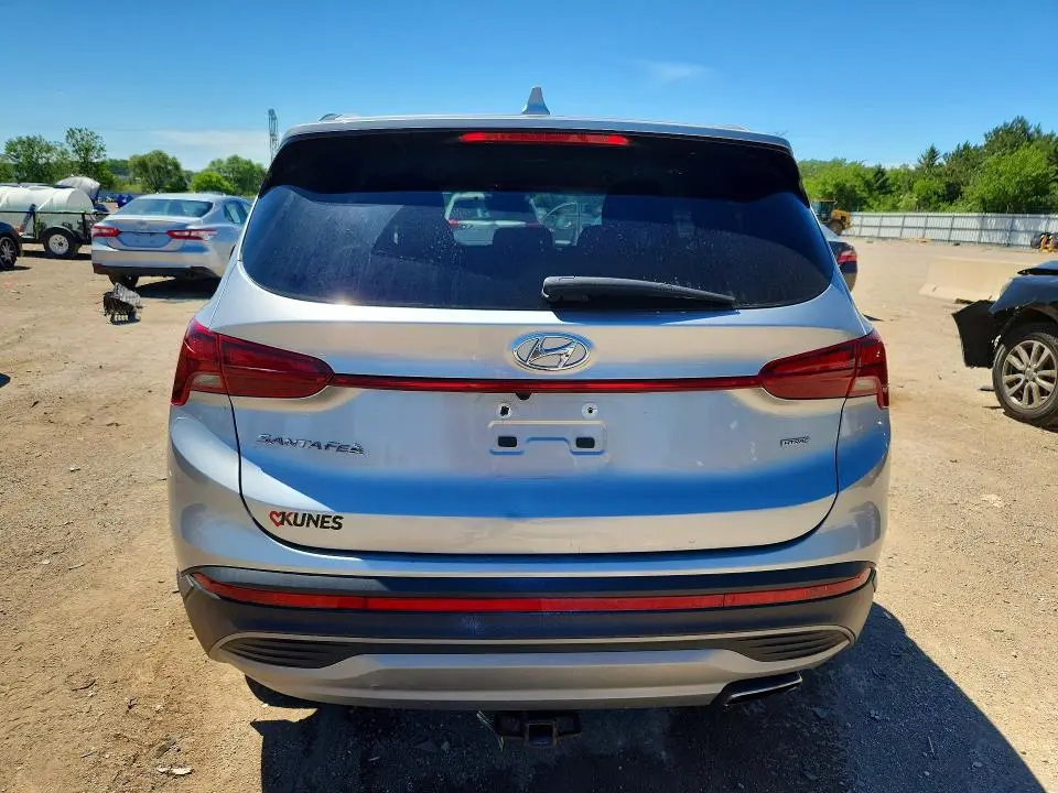 2021 HYUNDAI SANTA FE SE  