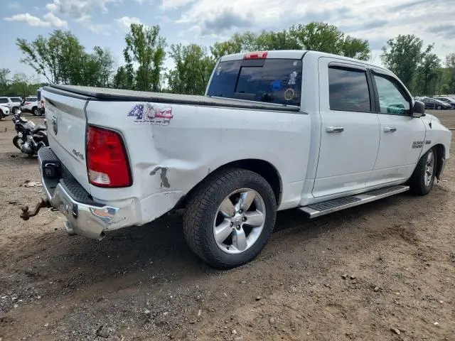 2016 RAM 1500 SLT  