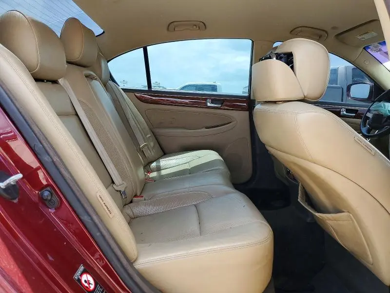 2013 HYUNDAI GENESIS   