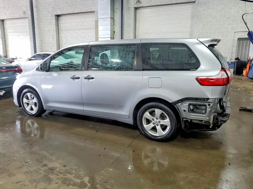2017 TOYOTA SIENNA L 7-PASSENGER  