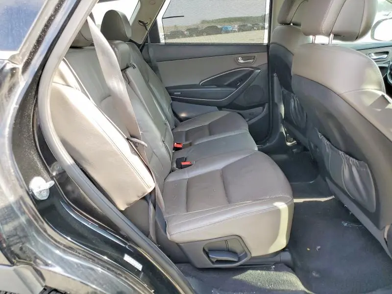 2016 HYUNDAI SANTA FE SE  