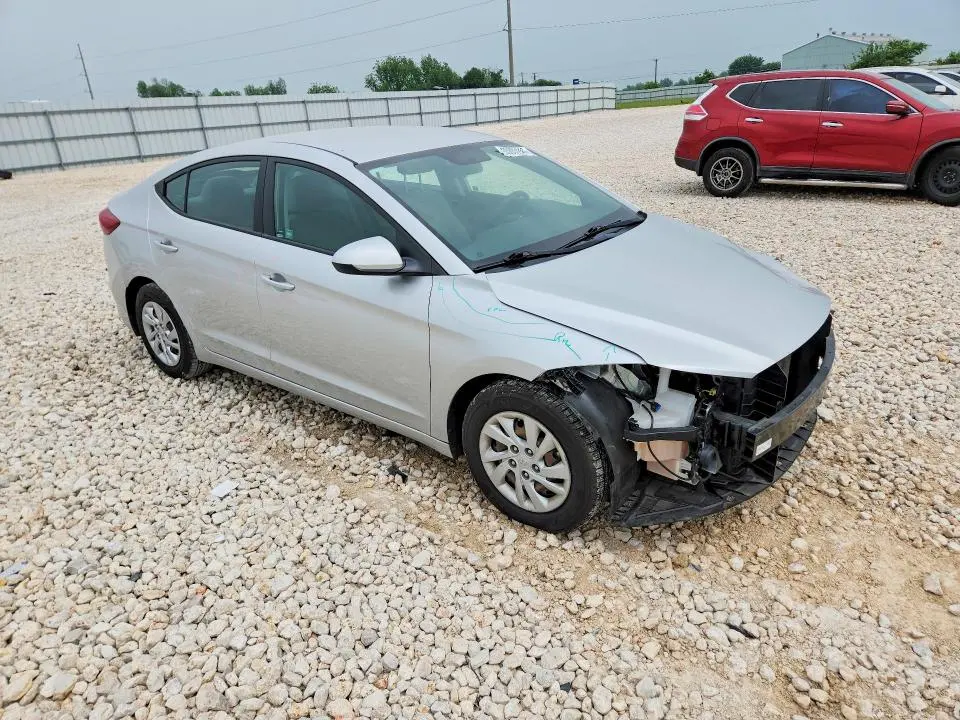 2018 HYUNDAI ELANTRA SE  