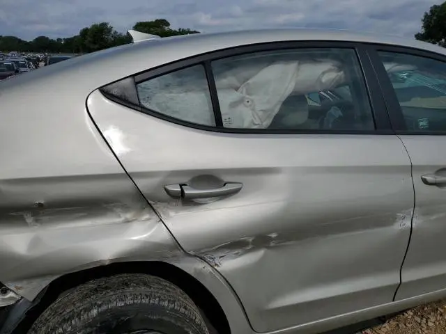 2018 HYUNDAI ELANTRA SE  