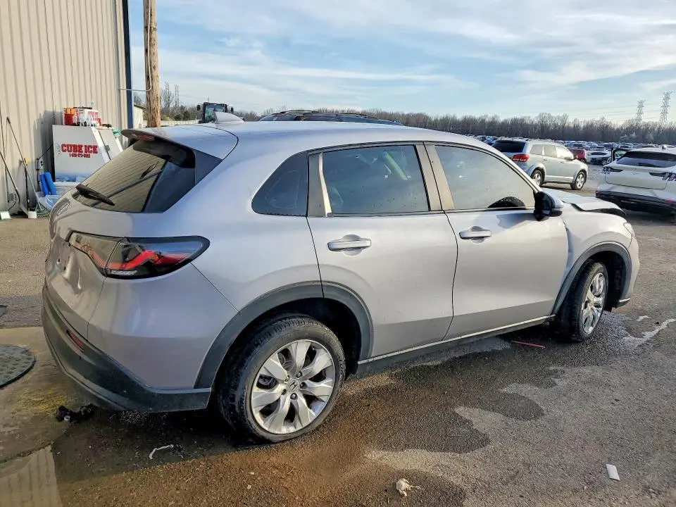2023 HONDA HR-V LX  
