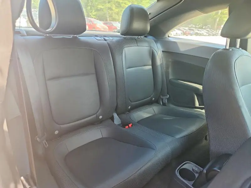 2013 VOLKSWAGEN BEETLE   