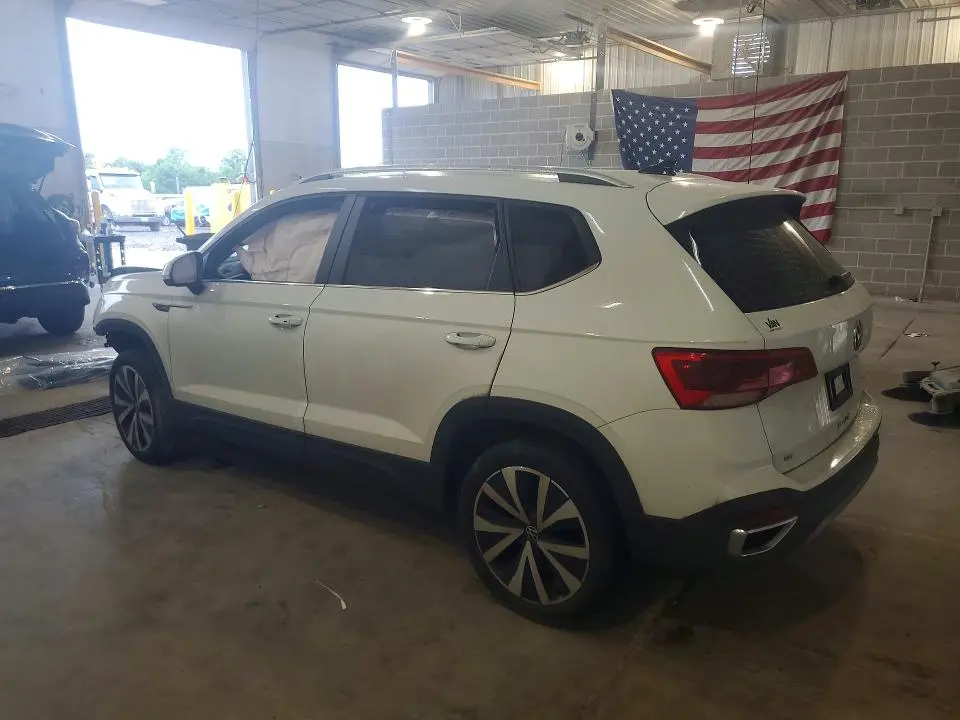 2022 VOLKSWAGEN TAOS SE  