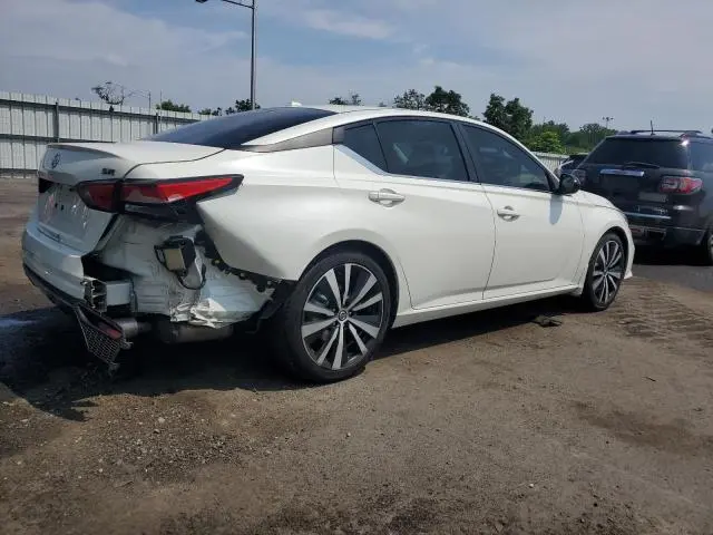 2019 NISSAN ALTIMA SR  