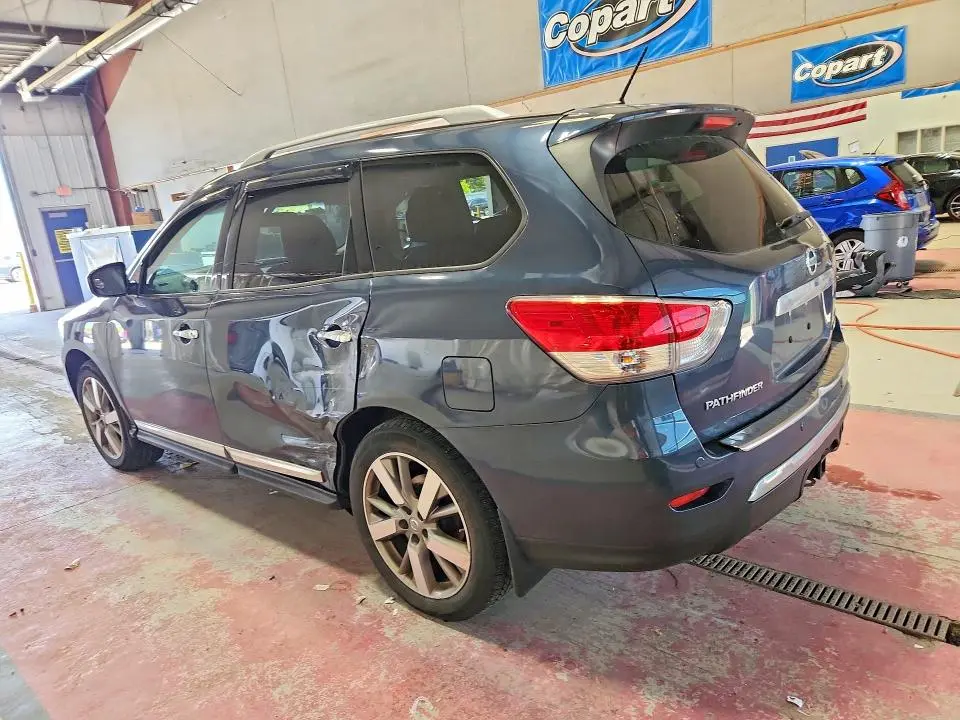 2016 NISSAN PATHFINDER PLATINUM  