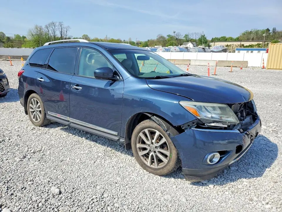 2014 NISSAN PATHFINDER SL  