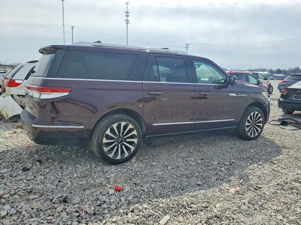 2023 LINCOLN NAVIGATOR L RESERVE  