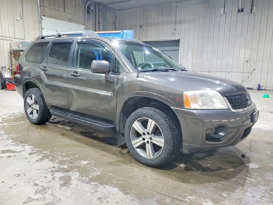 2010 MITSUBISHI ENDEAVOR SE  