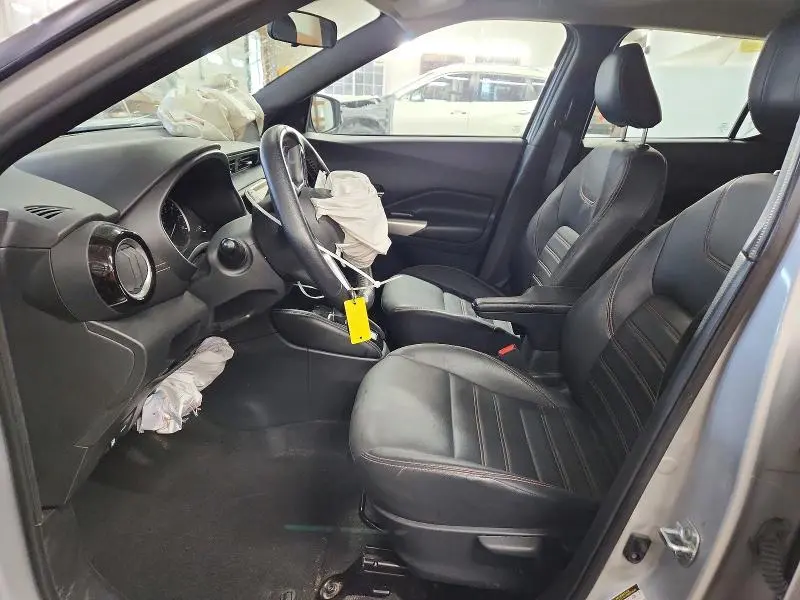2020 NISSAN KICKS SR  