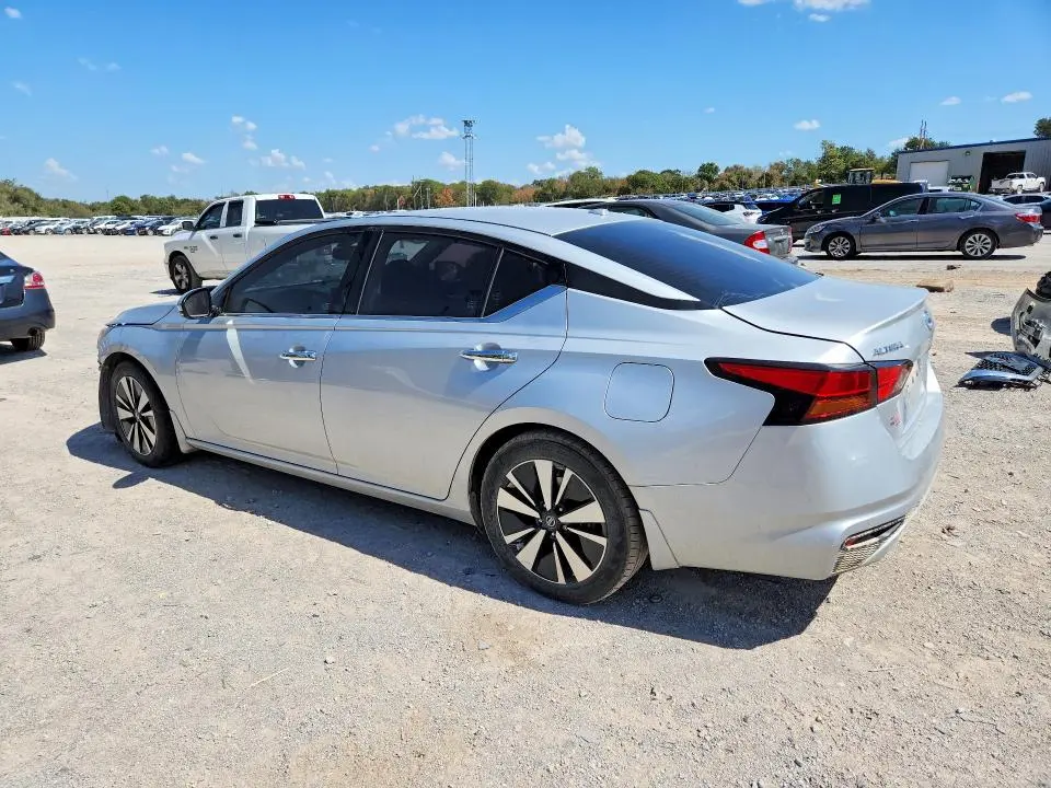 2019 NISSAN ALTIMA SV  