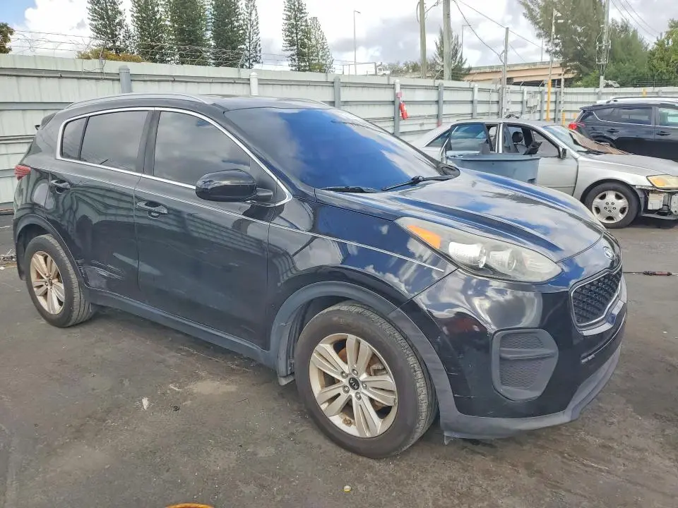 2018 KIA SPORTAGE LX  