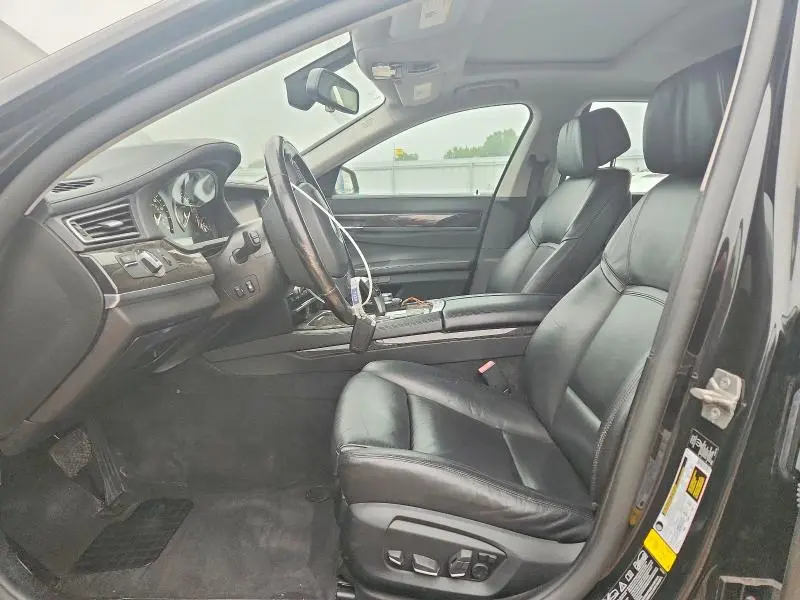 2013 BMW 750 LXI  
