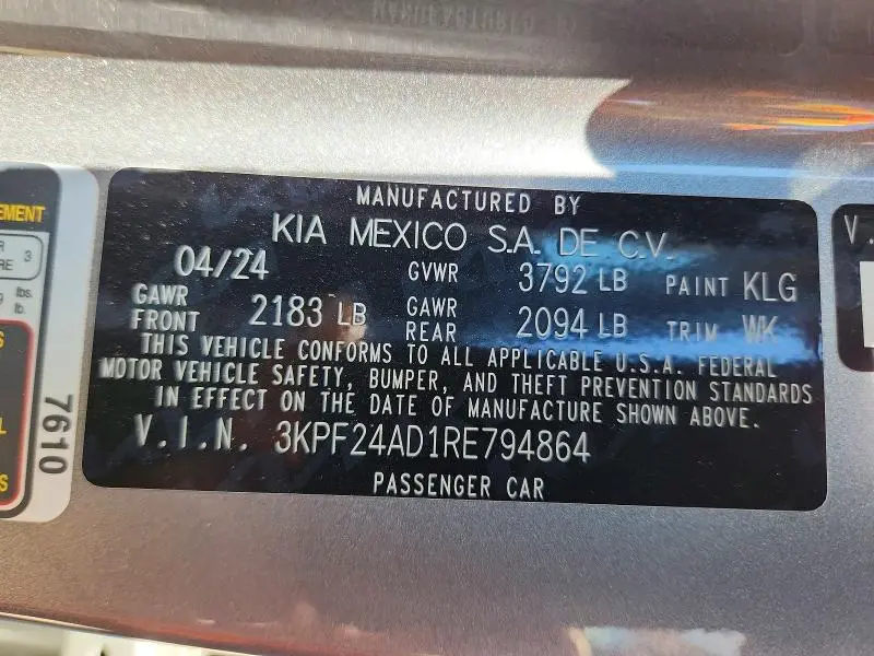 2024 KIA FORTE LXS  