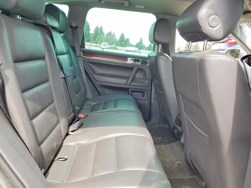 2010 VOLKSWAGEN TOUAREG TDI  