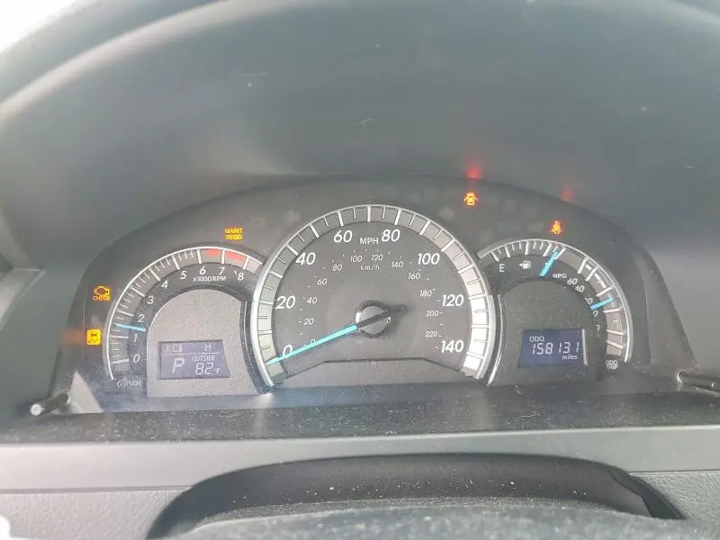 2014 TOYOTA CAMRY SE  