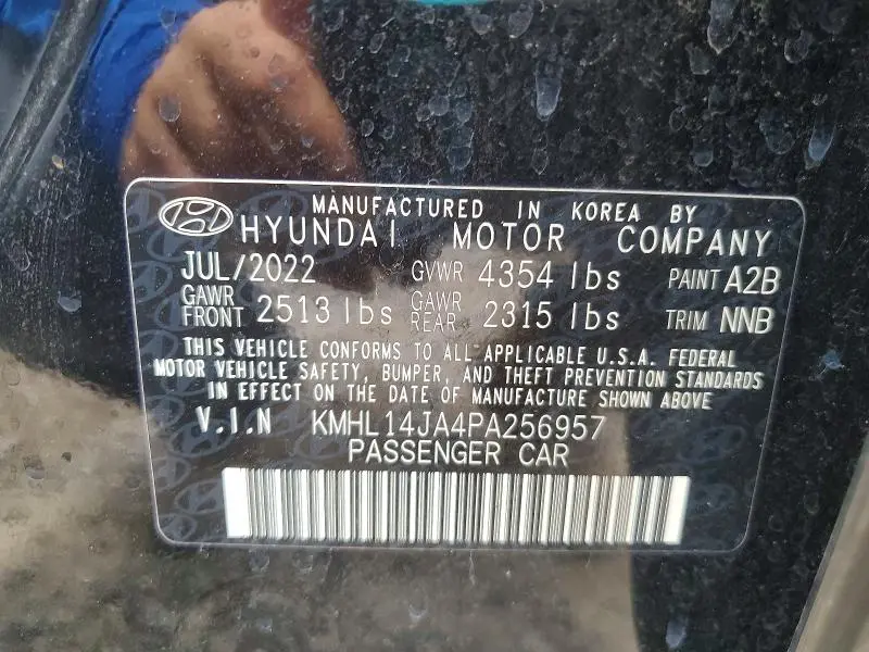 2023 HYUNDAI SONATA SEL  