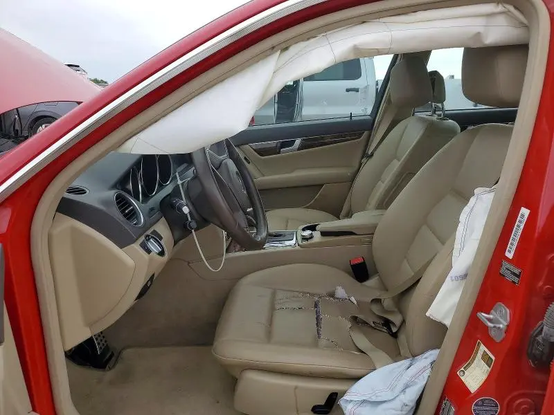2013 MERCEDES-BENZ C 250  