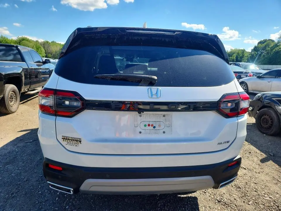 2023 HONDA PILOT ELITE  