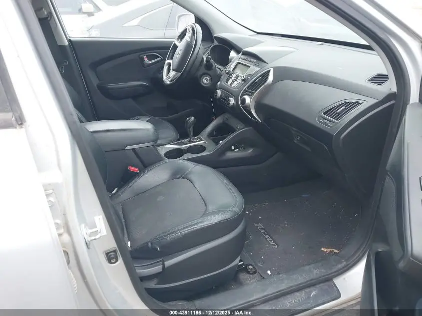 2011 HYUNDAI TUCSON GLS