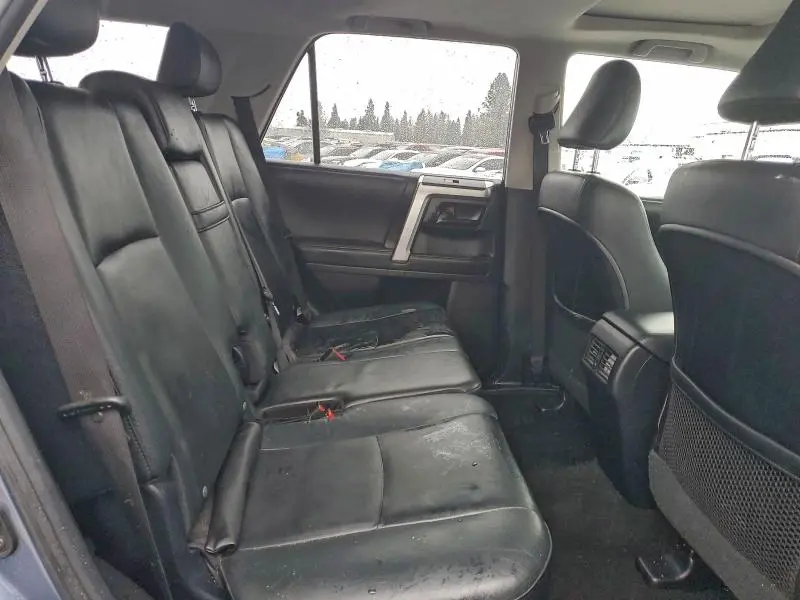 2011 TOYOTA 4RUNNER SR5  