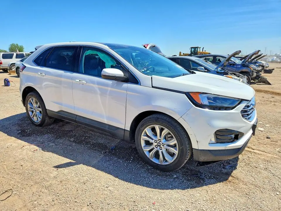 2022 FORD EDGE TITANIUM  