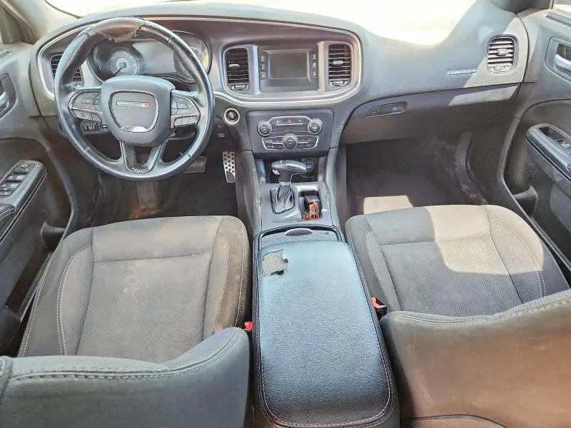 2016 DODGE CHARGER SE  