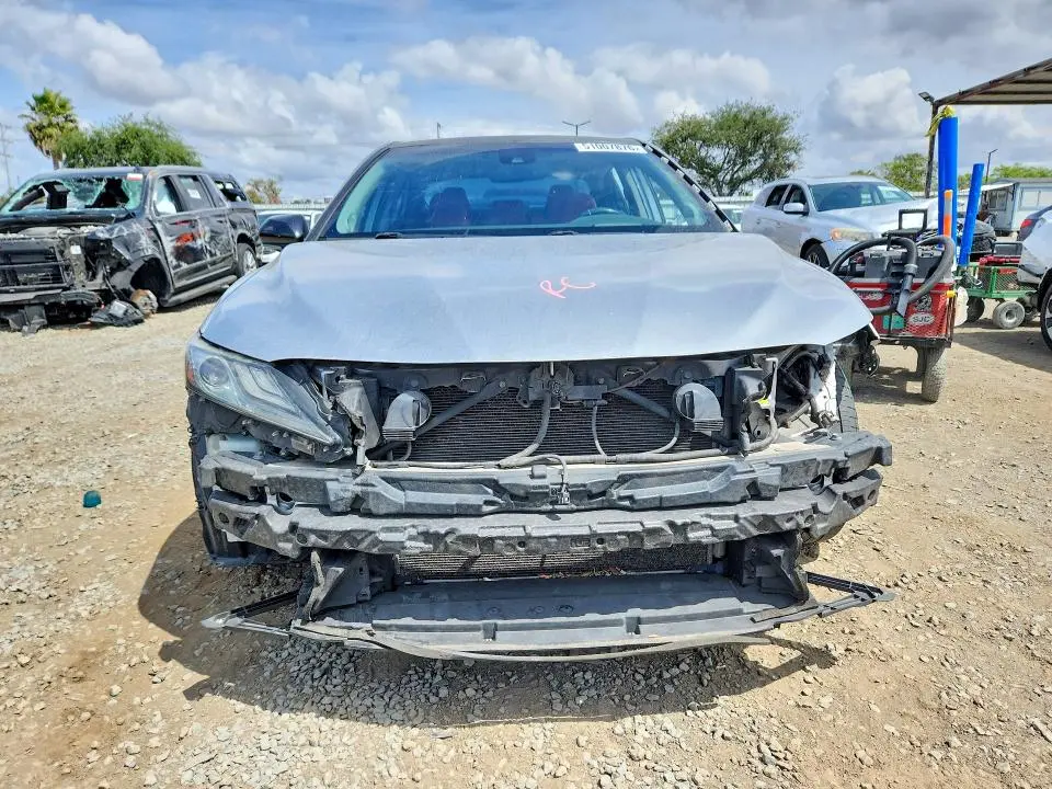 2019 TOYOTA CAMRY XSE V6  