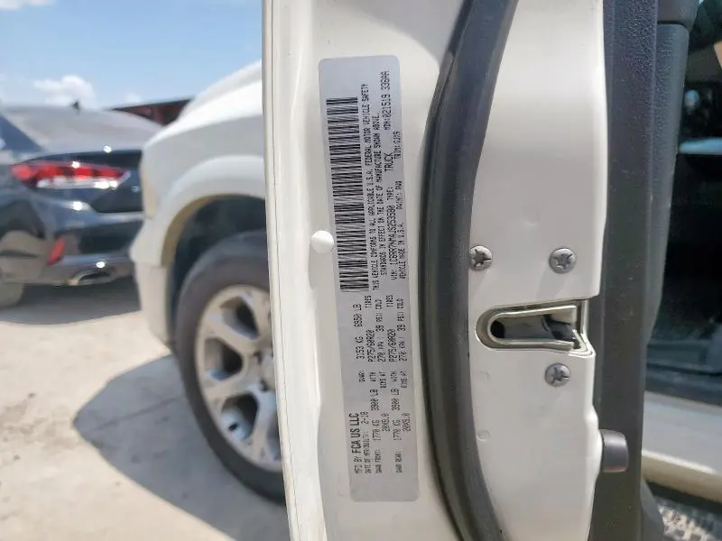 2018 RAM 1500 LARAMIE  