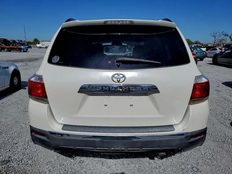 2011 TOYOTA HIGHLANDER BASE  