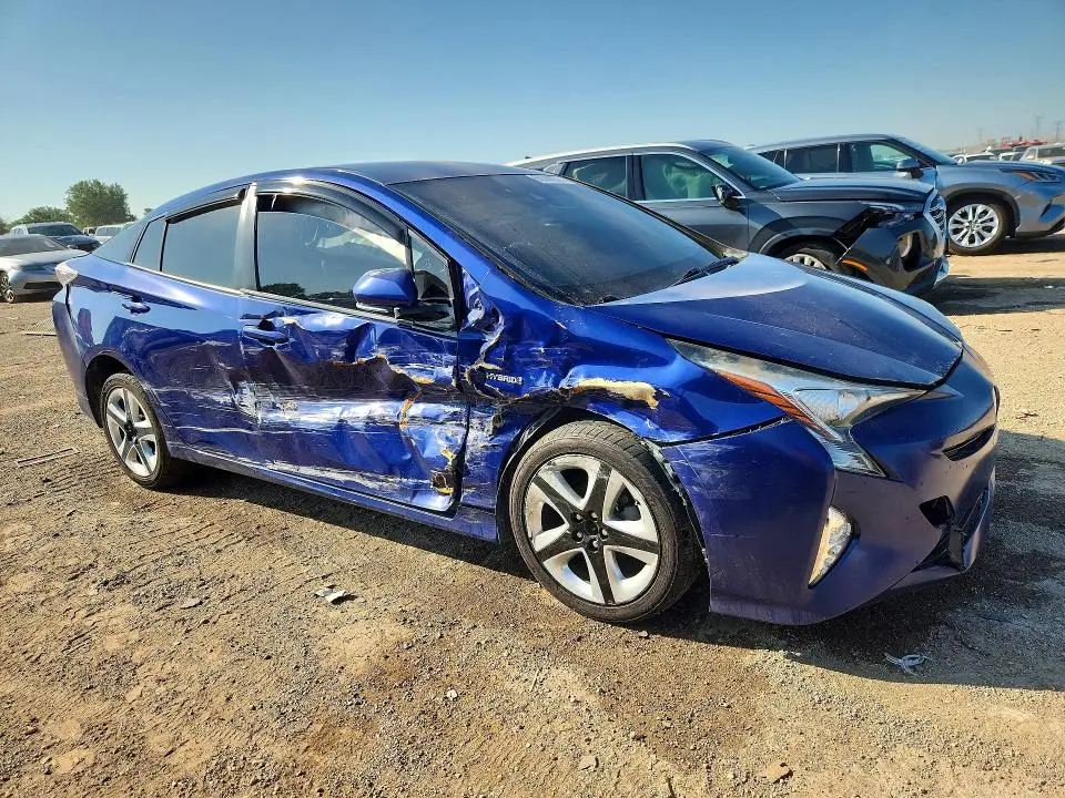 2016 TOYOTA PRIUS THREE TOURING  
