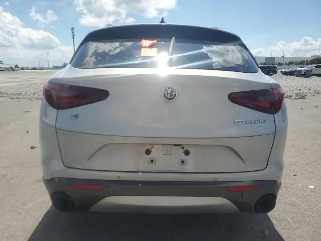 2022 ALFA ROMEO STELVIO TI  