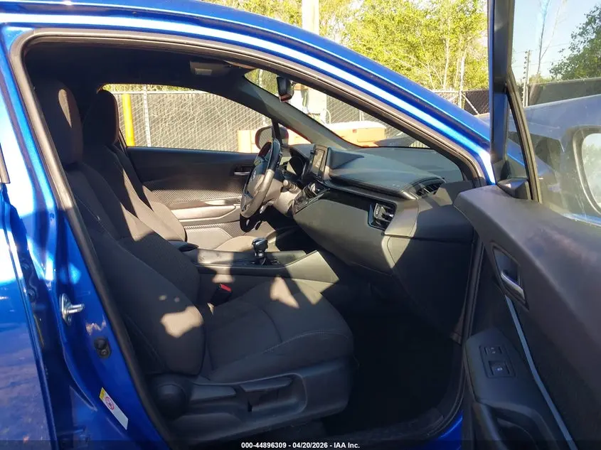 2018 TOYOTA C-HR XLE