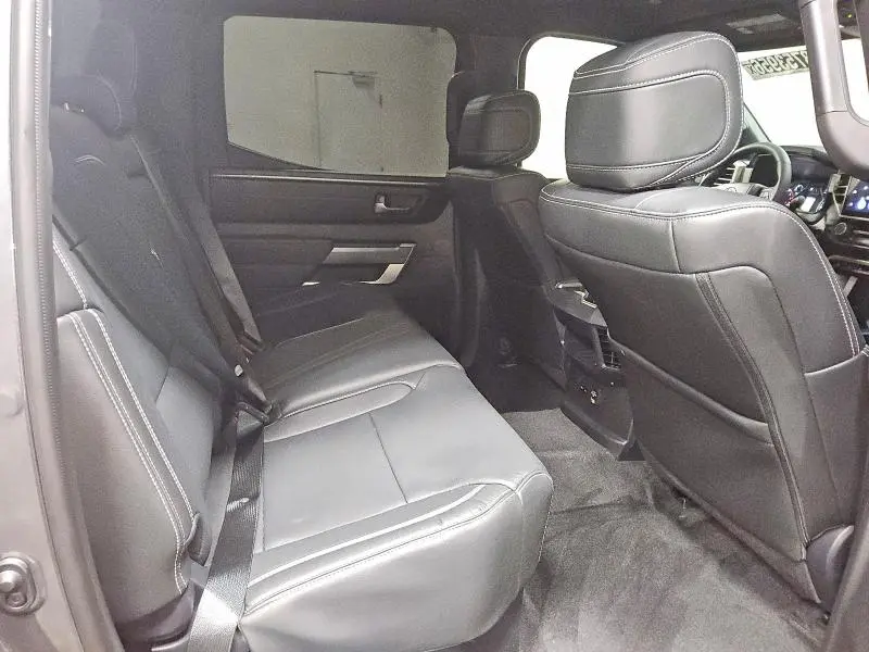 2026 TOYOTA TUNDRA CREWMAX SR5  