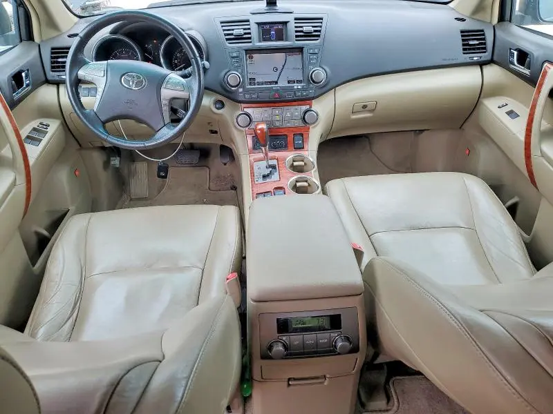 2010 TOYOTA HIGHLANDER LIMITED  