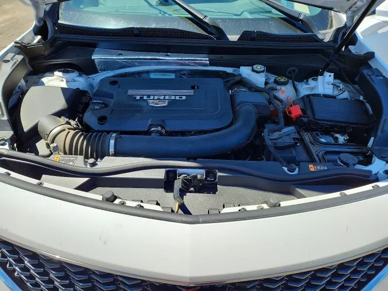 2021 CADILLAC XT4 SPORT  