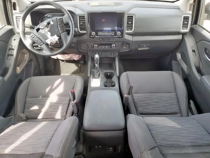 2024 NISSAN FRONTIER S  